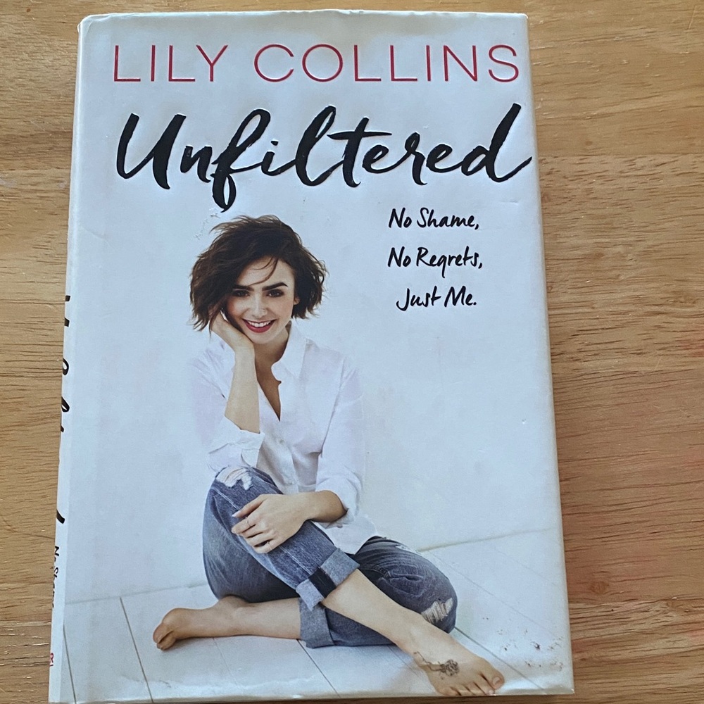 🌻Unfiltered by Lily Collins Book